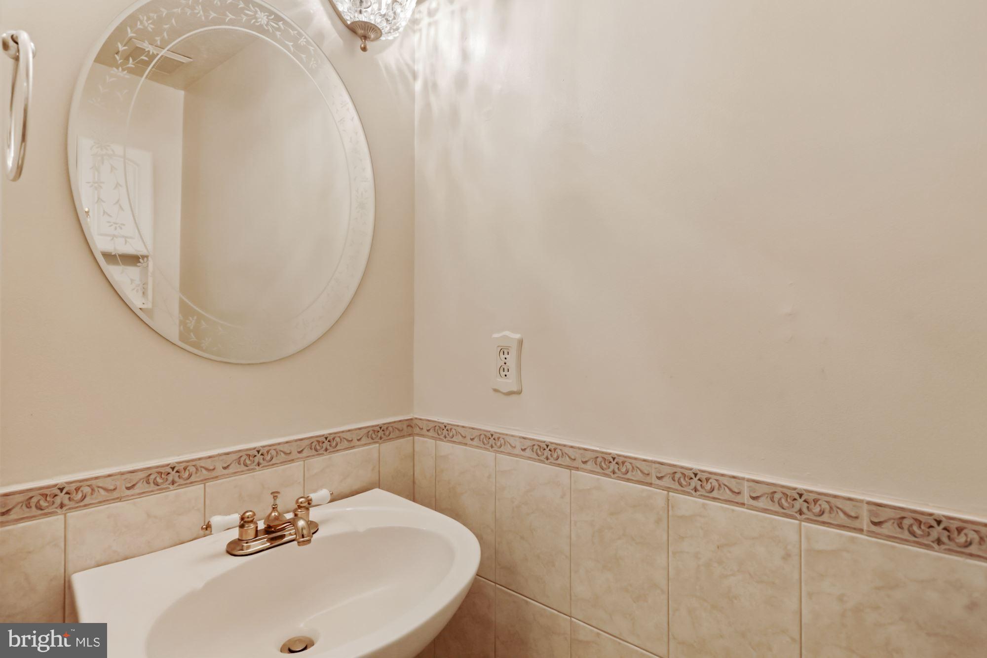 STARLIT PONDS - Residential Lease