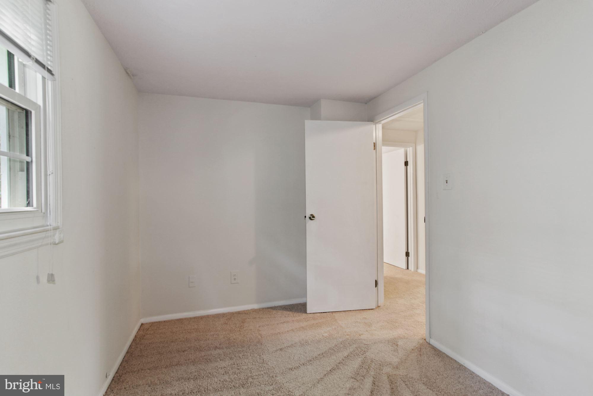 STARLIT PONDS - Residential Lease