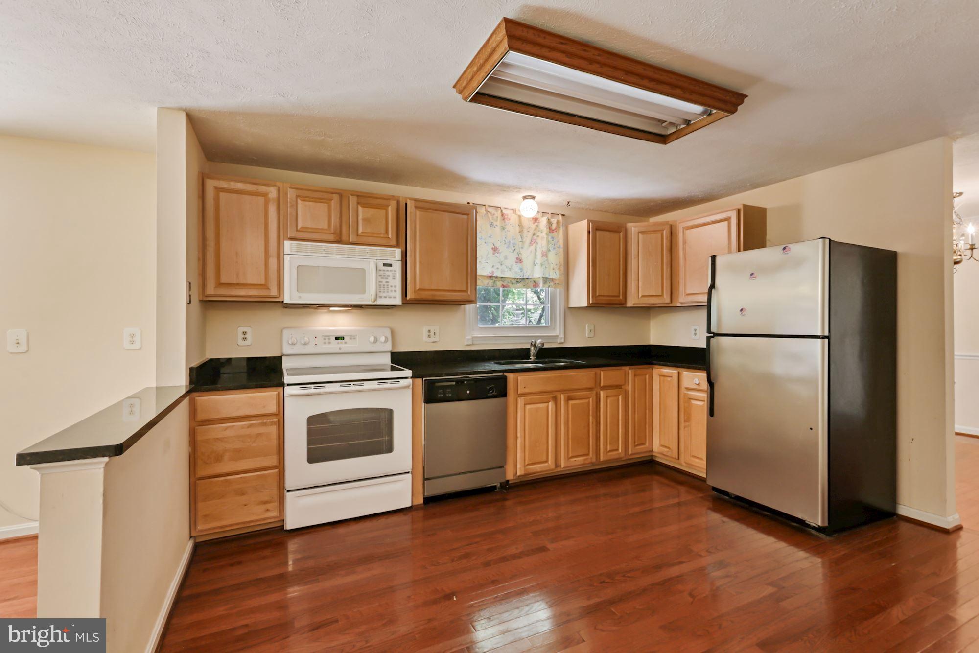 STARLIT PONDS - Residential Lease