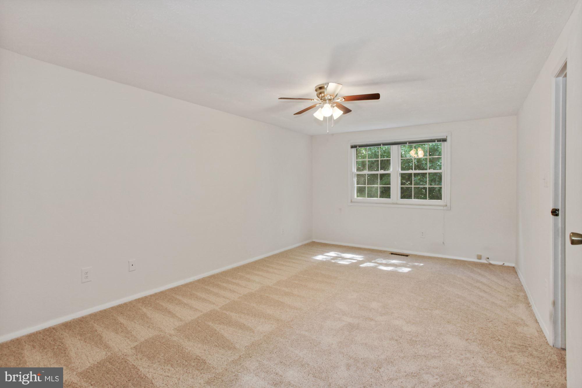 STARLIT PONDS - Residential Lease