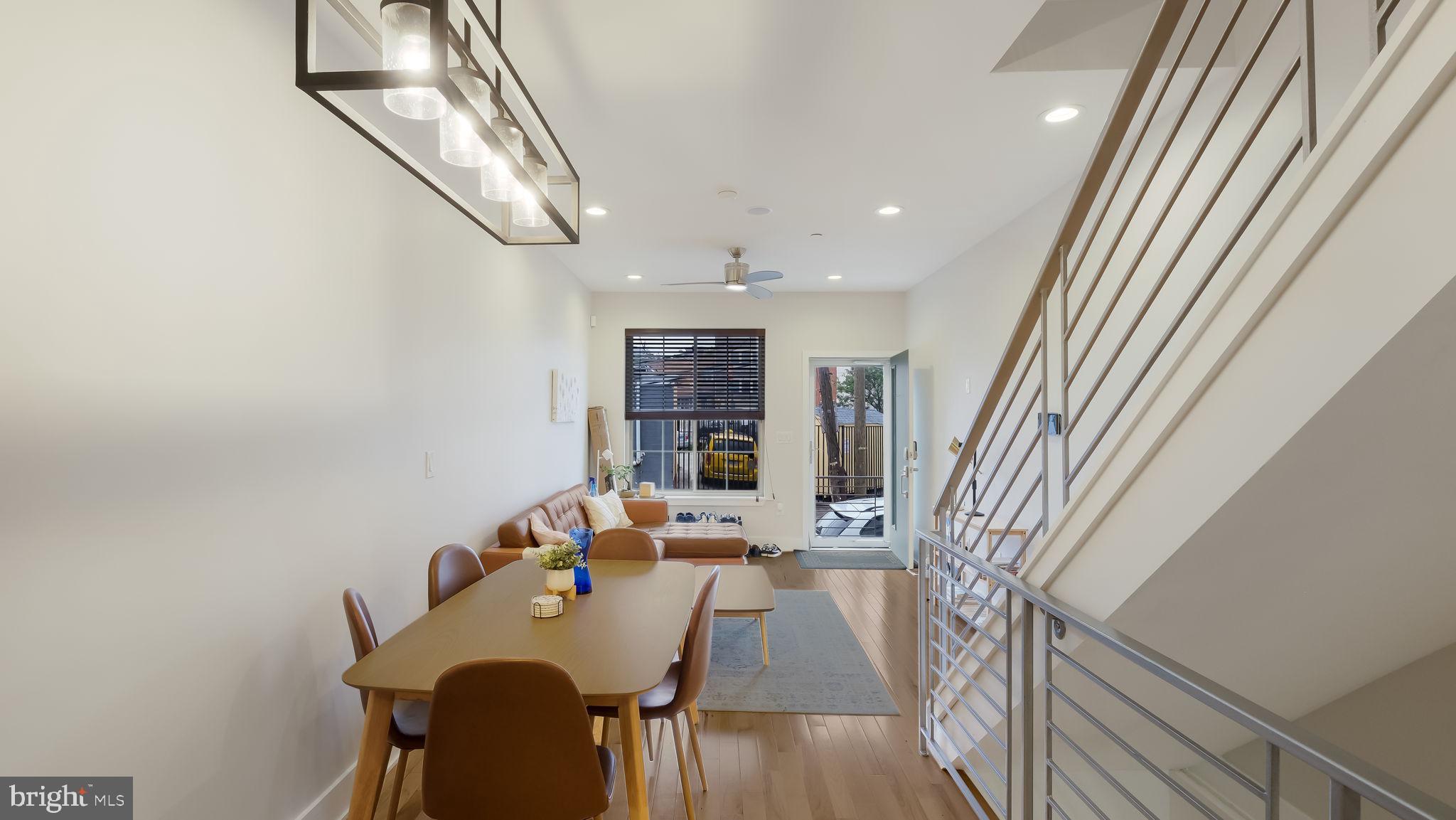 UNIVERSITY CITY - Residential