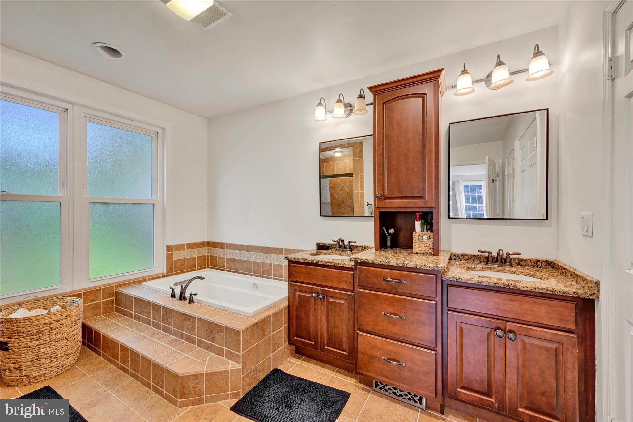 DULANEY GATE - Residential