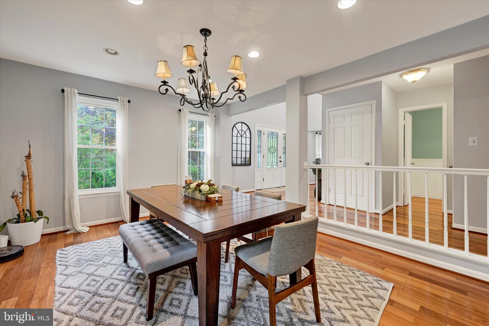 DULANEY GATE - Residential