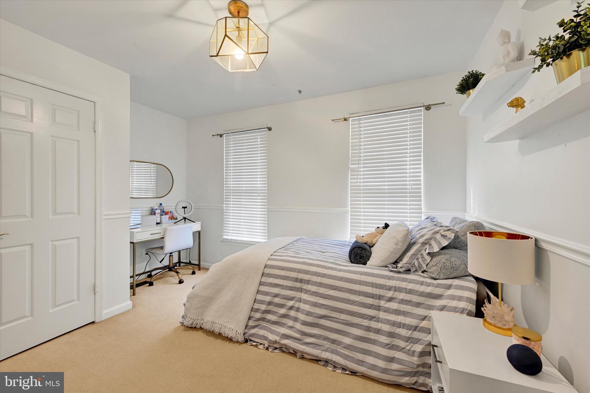 DULANEY GATE - Residential