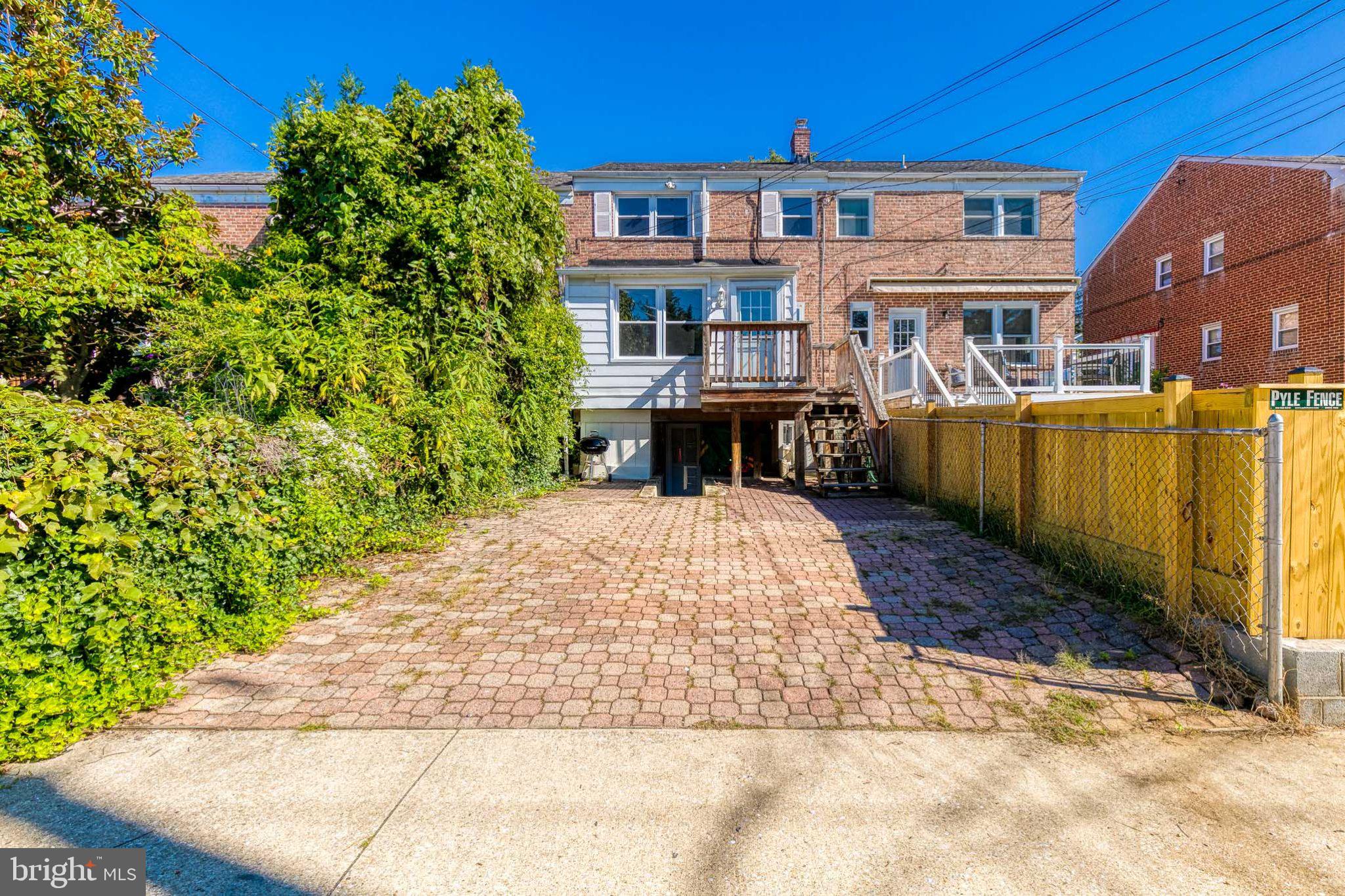 257 RIDGE AVENUE