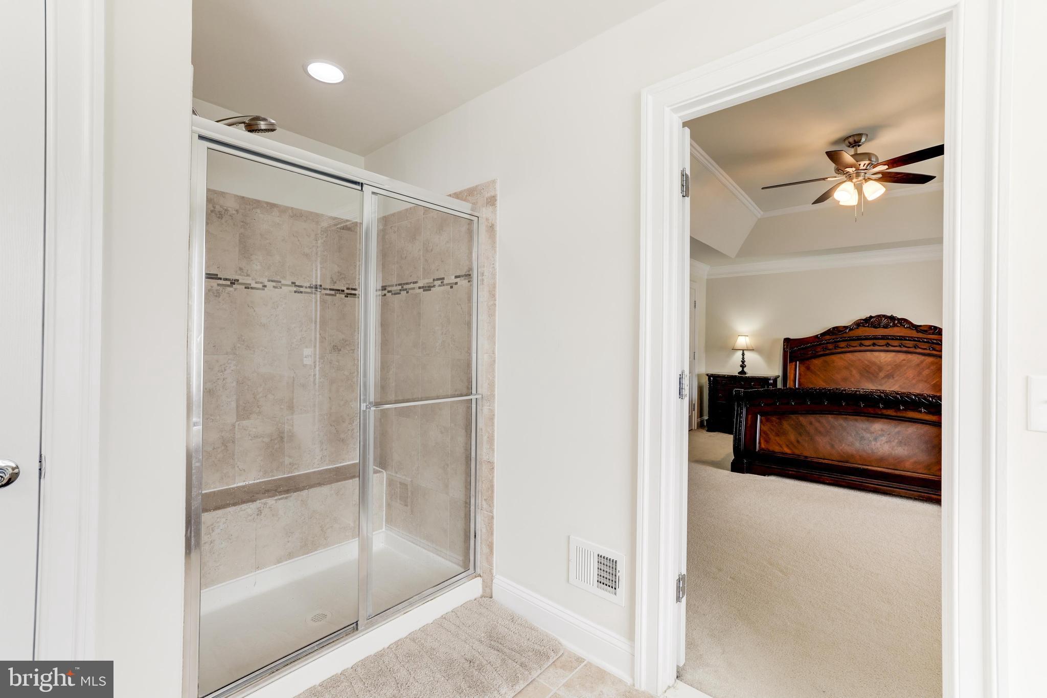 EAST GATE - Residential Lease