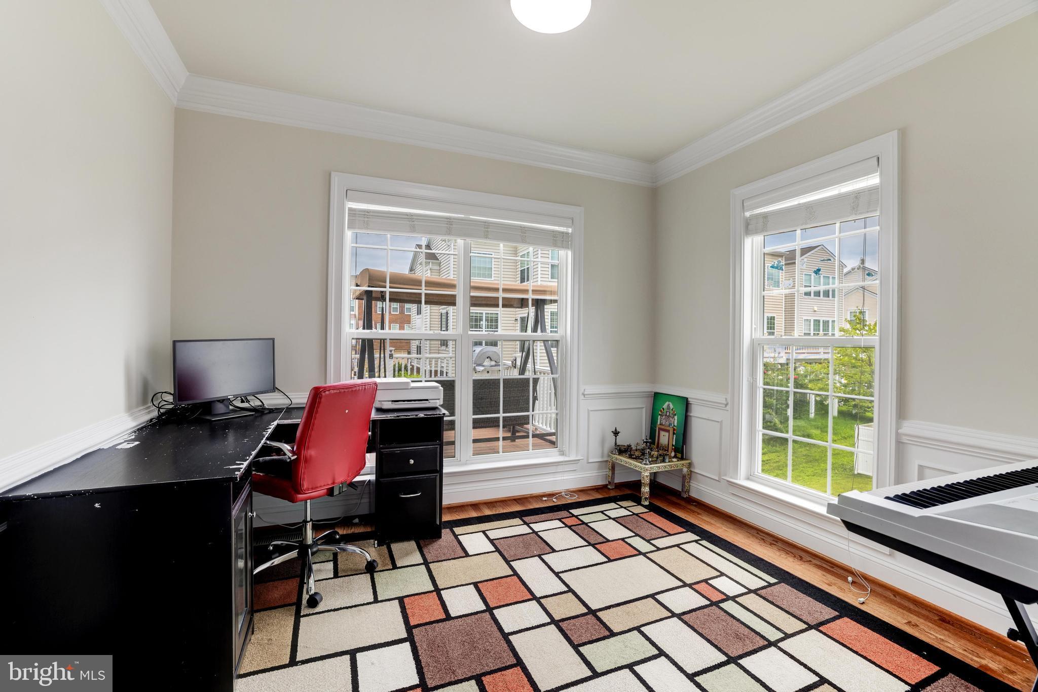 EAST GATE - Residential Lease