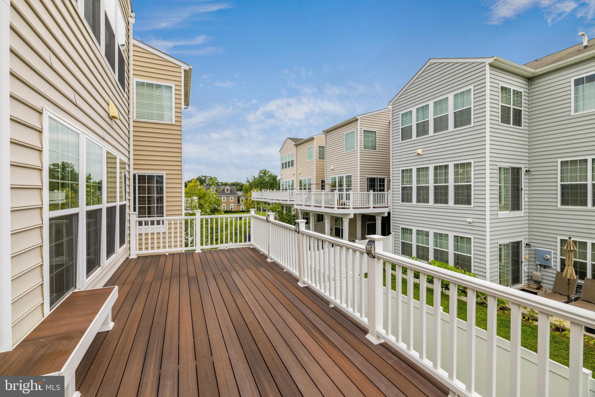 EAST GATE - Residential Lease