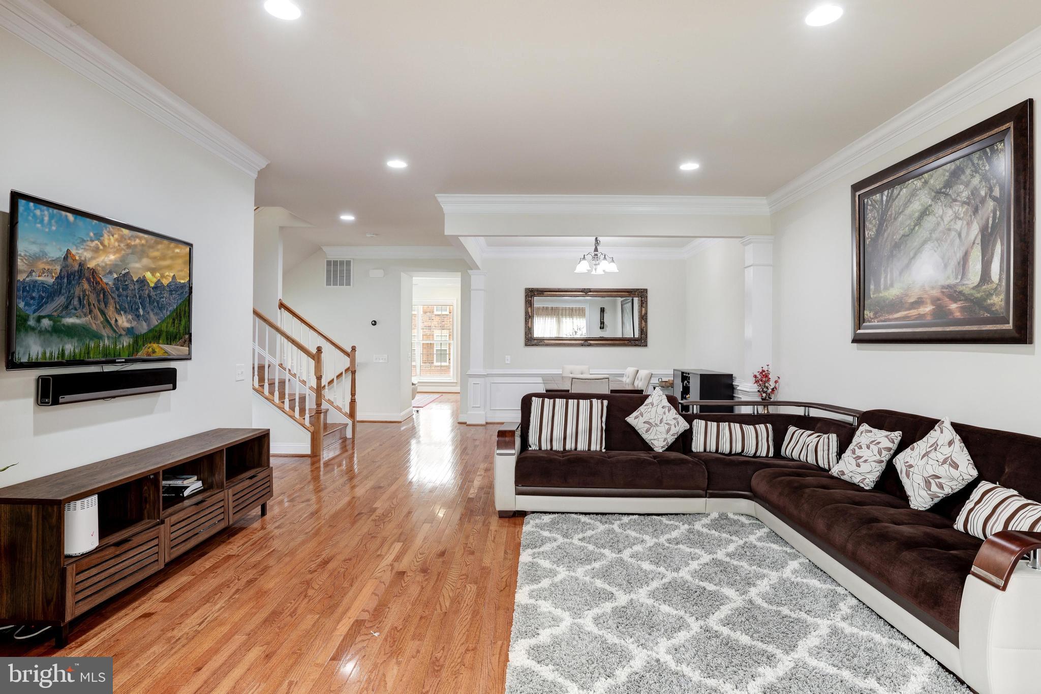 EAST GATE - Residential Lease