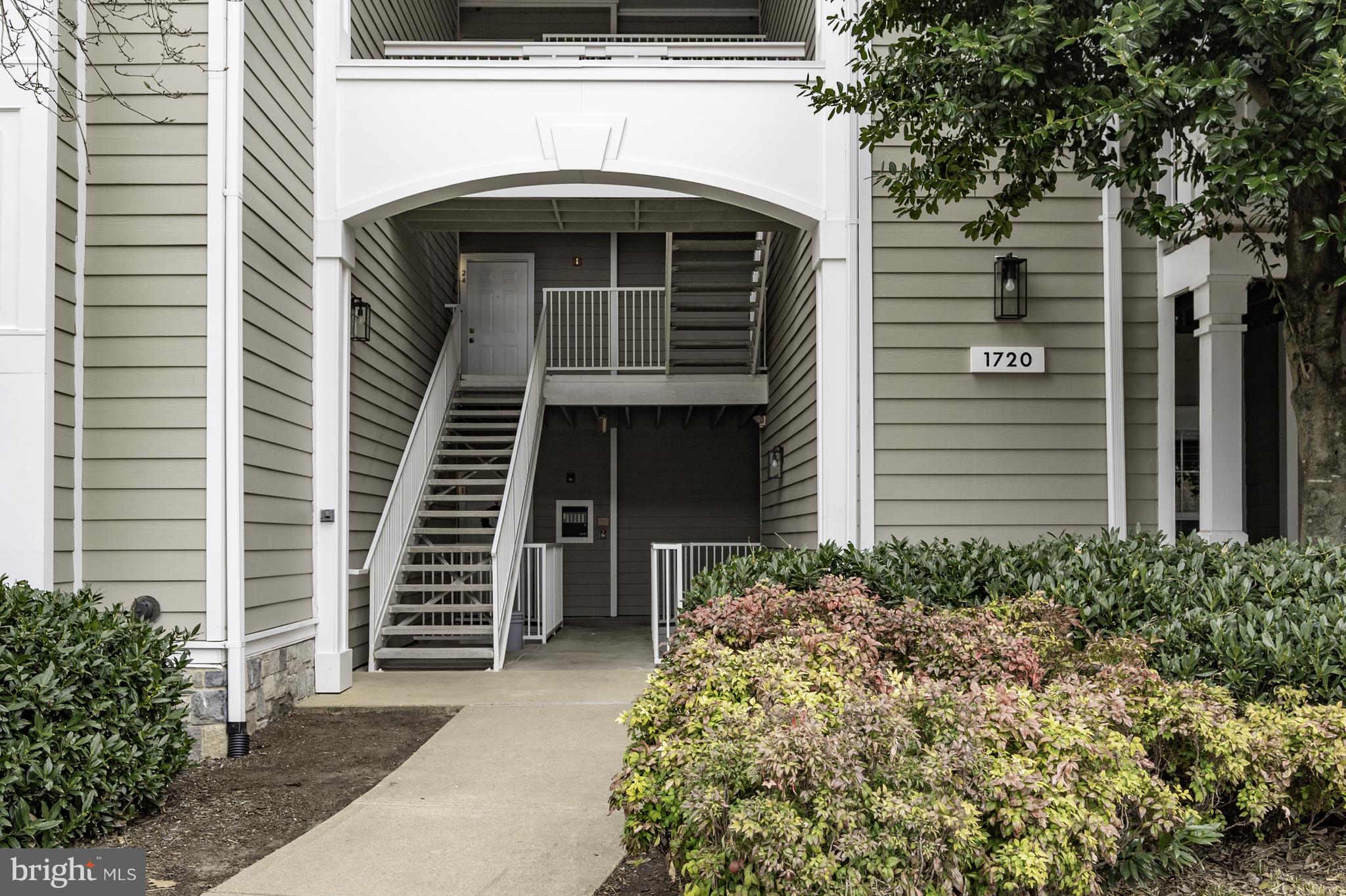 RESTON - Residential Lease