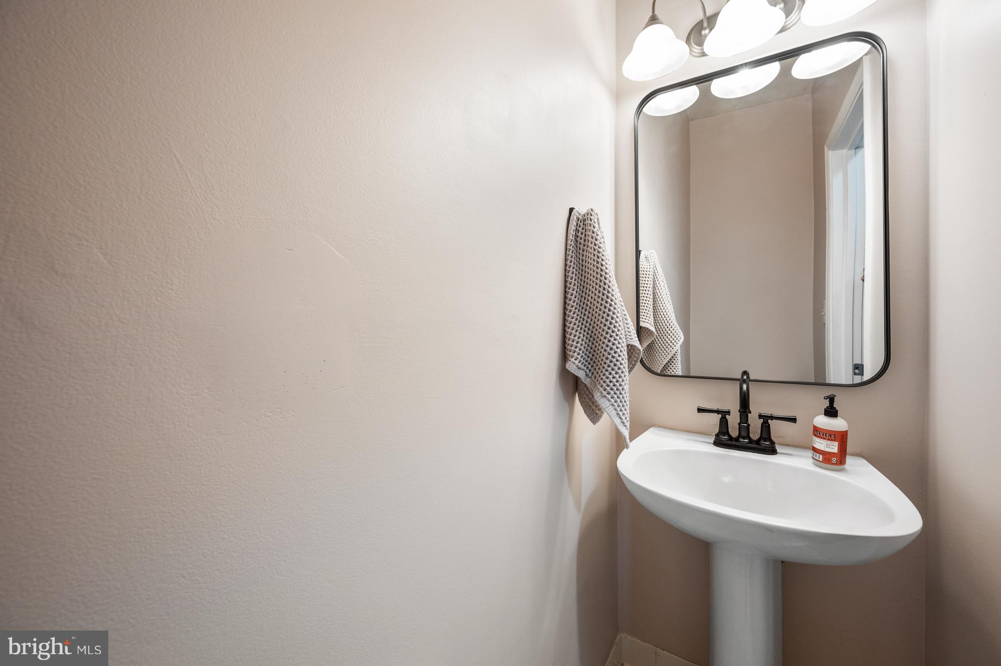 RESTON - Residential Lease