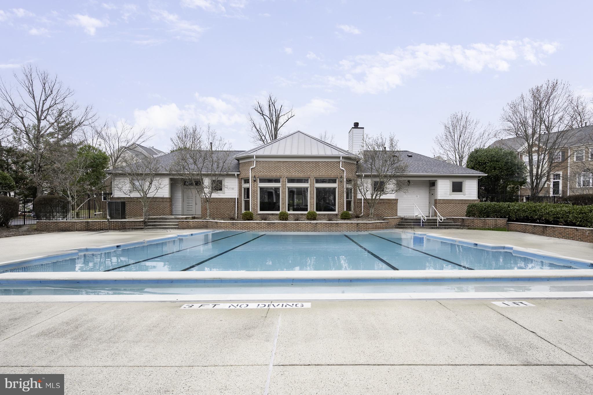 RESTON - Residential Lease