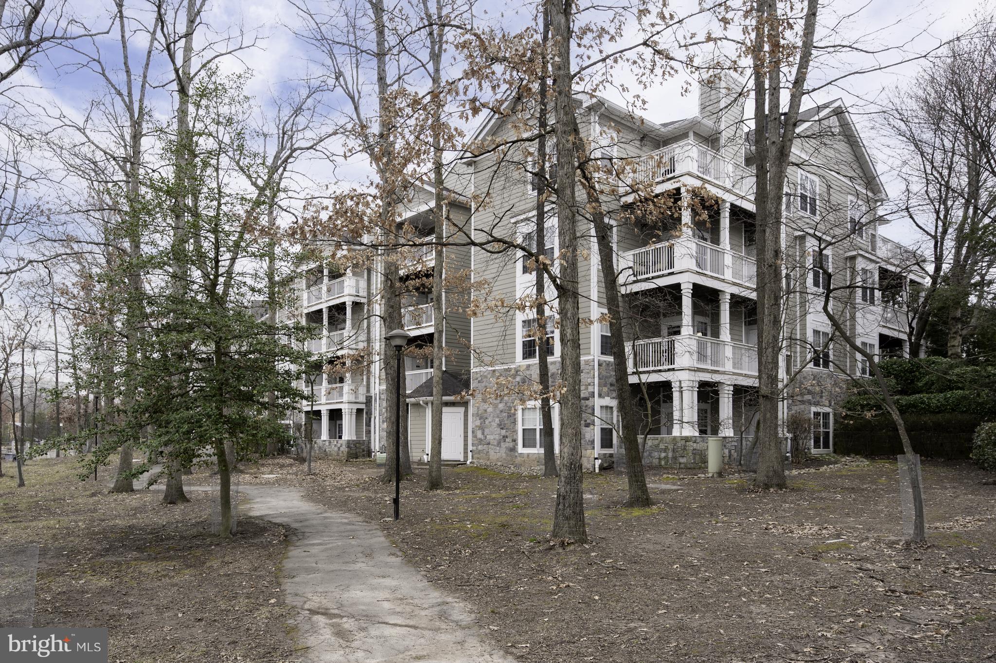 RESTON - Residential Lease