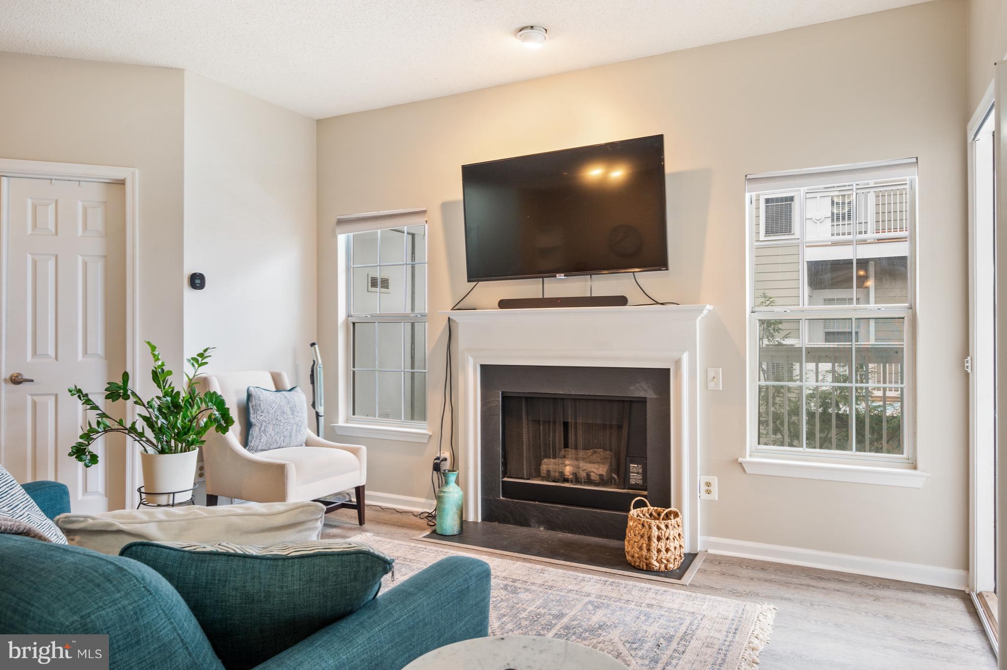 RESTON - Residential Lease