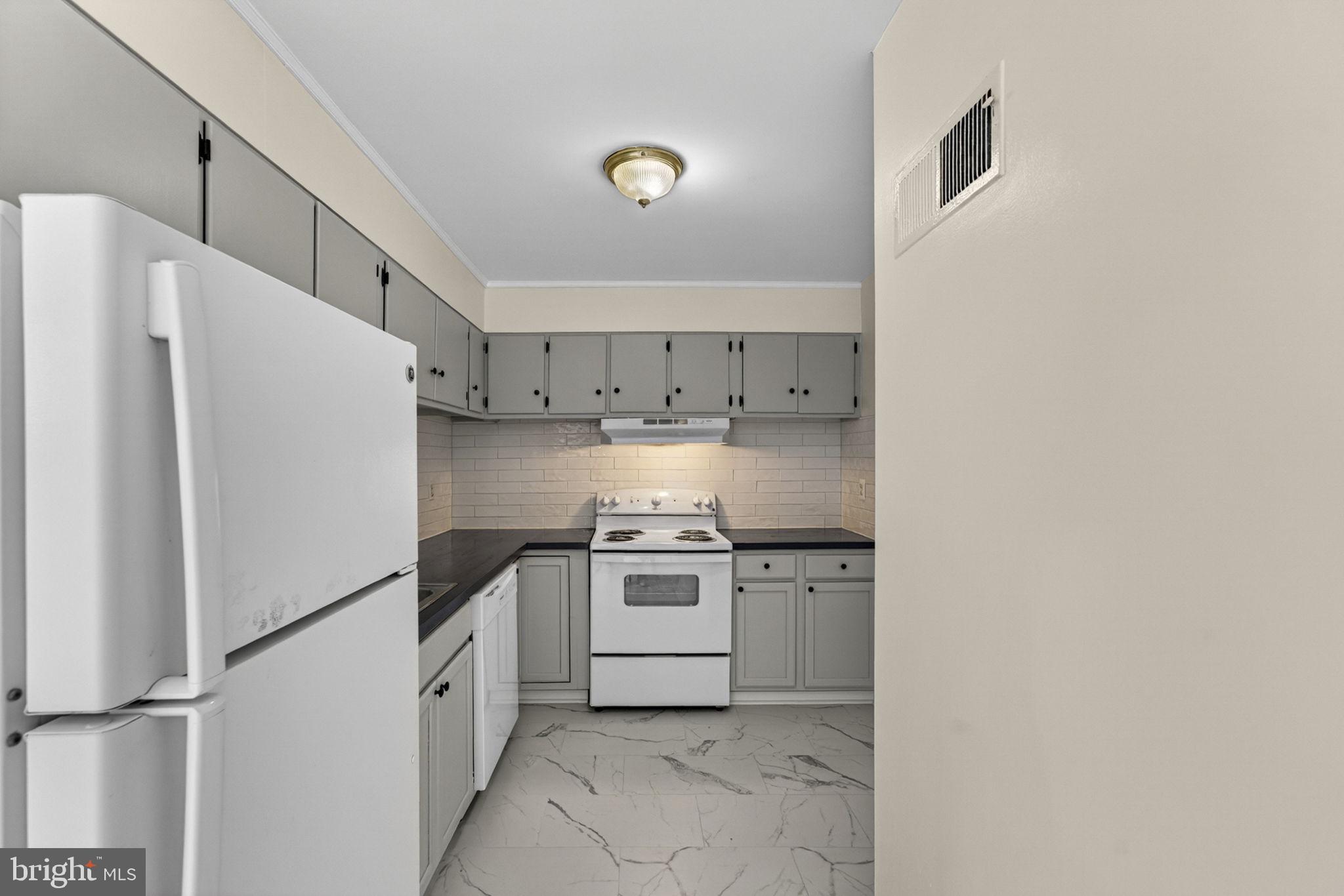 CENTRAL PARK TOWNHOMES - Residential