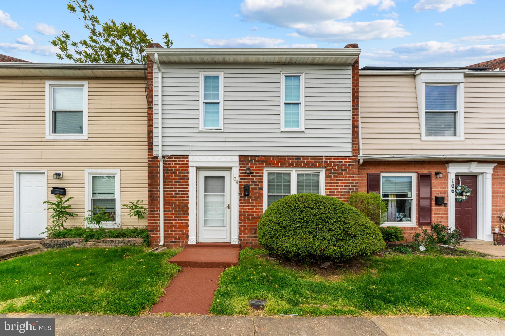 CENTRAL PARK TOWNHOMES - Residential