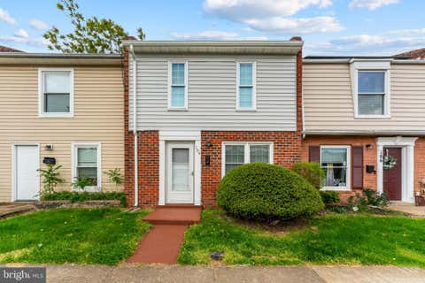 Townhouse For Sale - 104 Hickok Circle<br/> FREDERICKSBURG, VA 22401