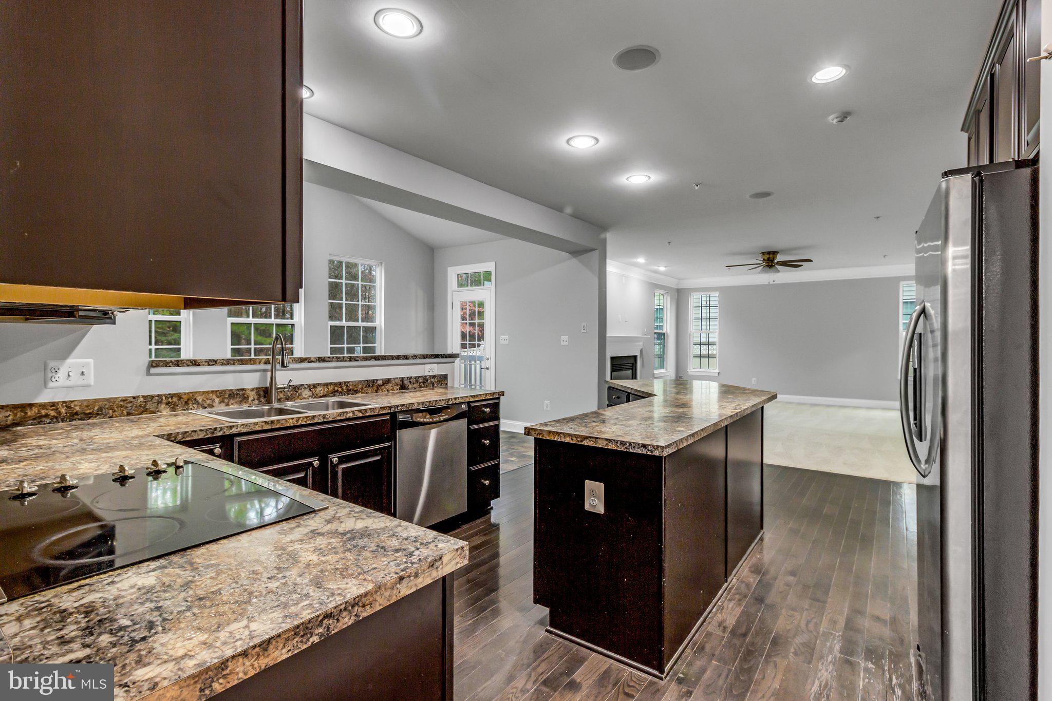 AUTUMN HILLS - Residential