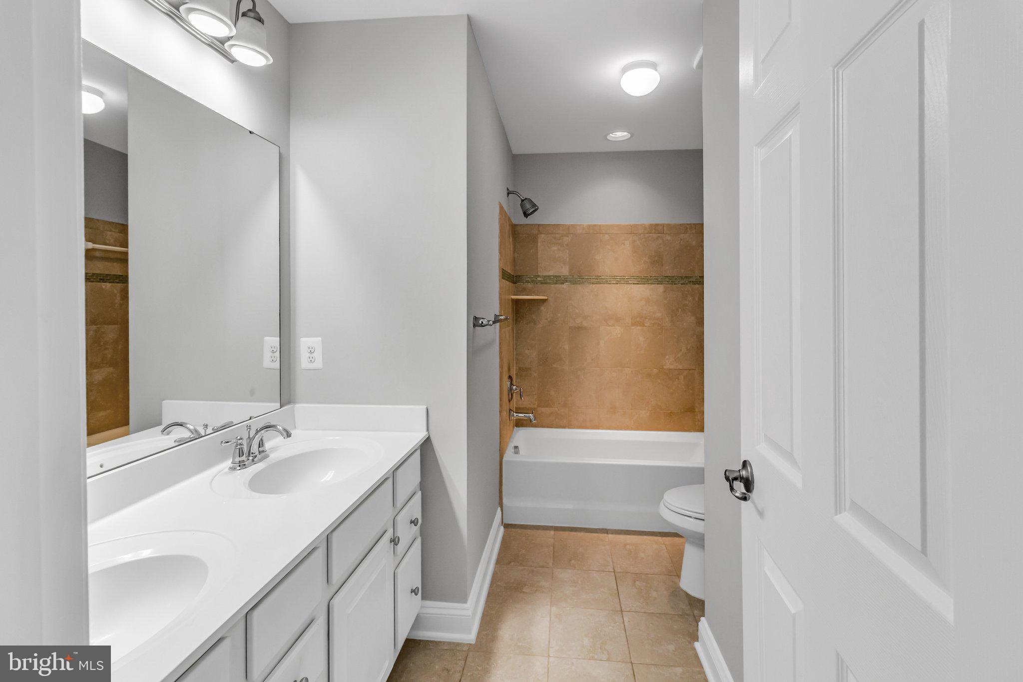 AUTUMN HILLS - Residential