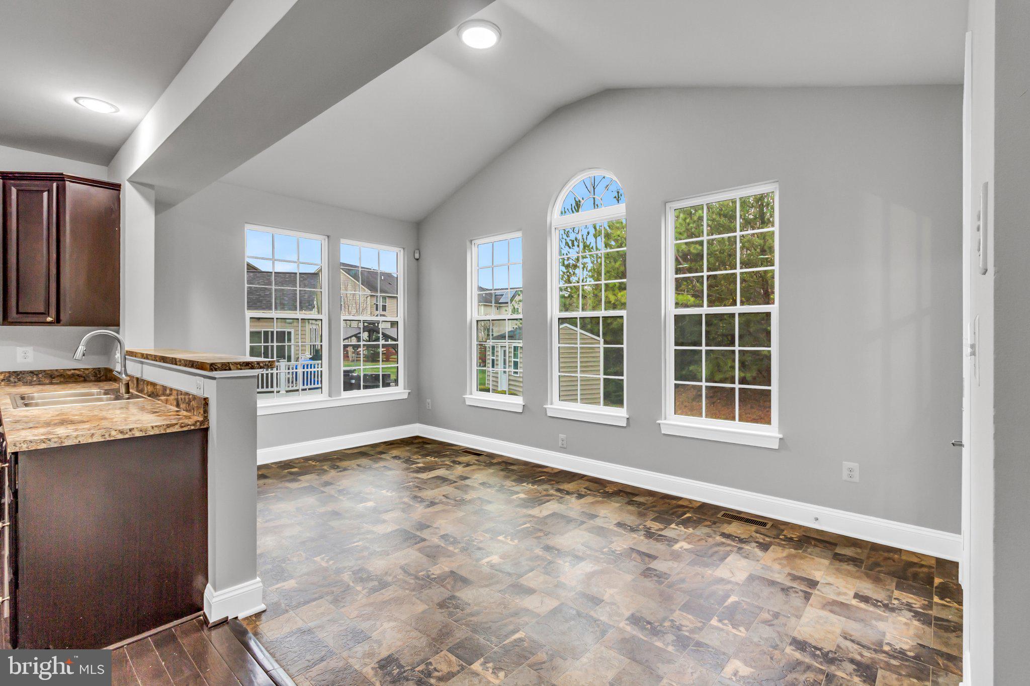 AUTUMN HILLS - Residential