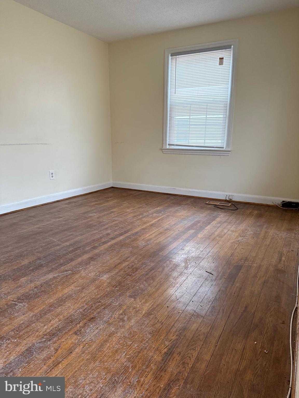 ROCKCREST - Residential