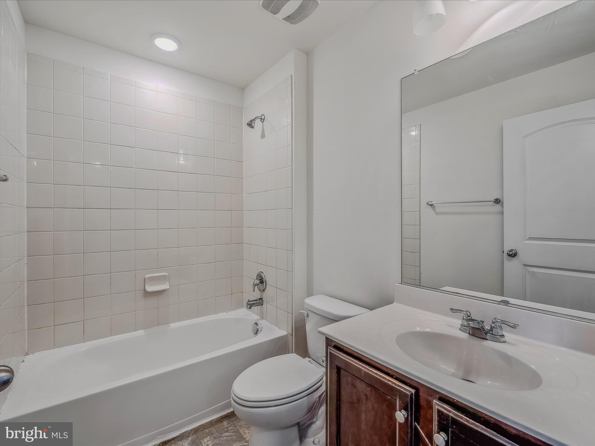 BERKELEY RIDGE - Residential