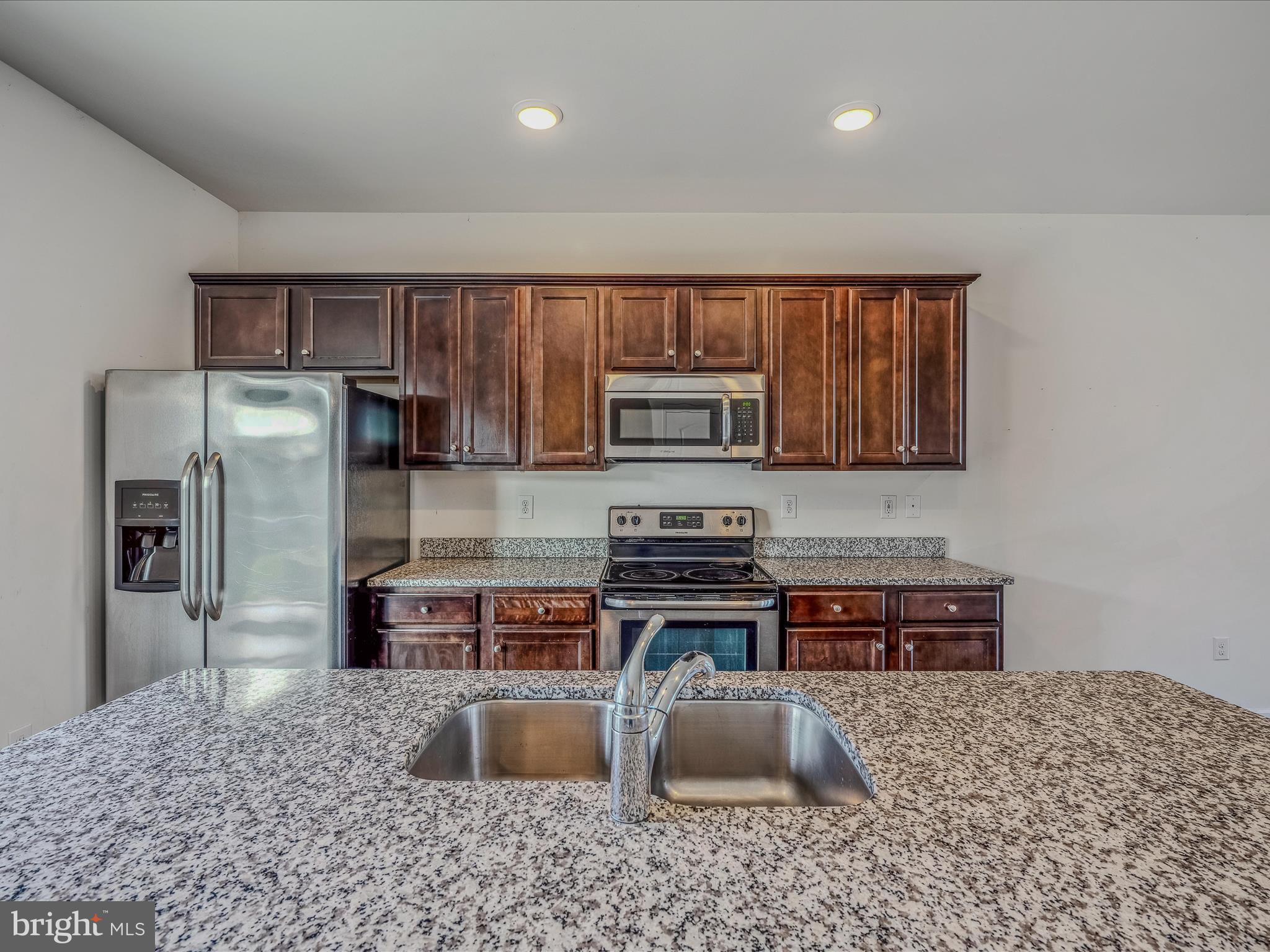 BERKELEY RIDGE - Residential