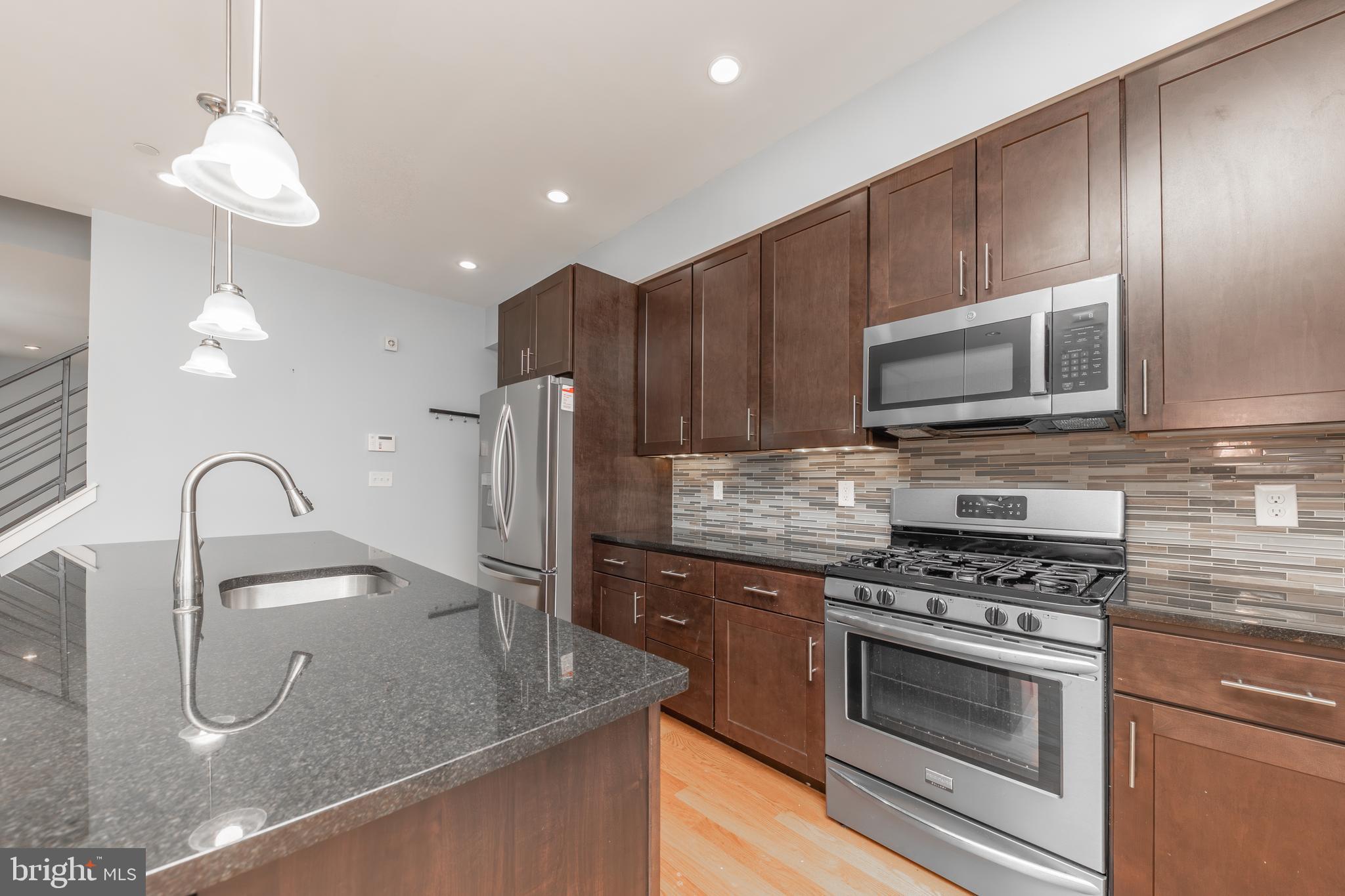 GRADUATE HOSPITAL - Residential