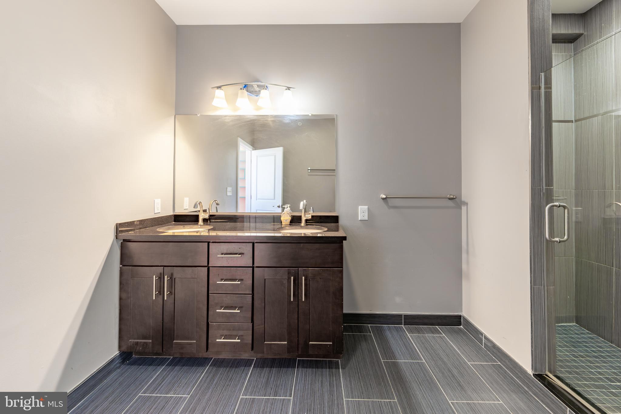 GRADUATE HOSPITAL - Residential