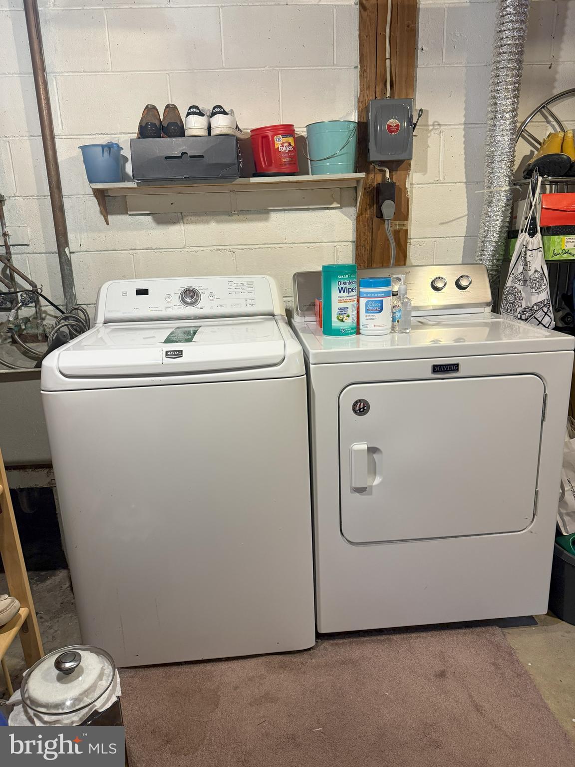 BEL PRE WOODS - Residential