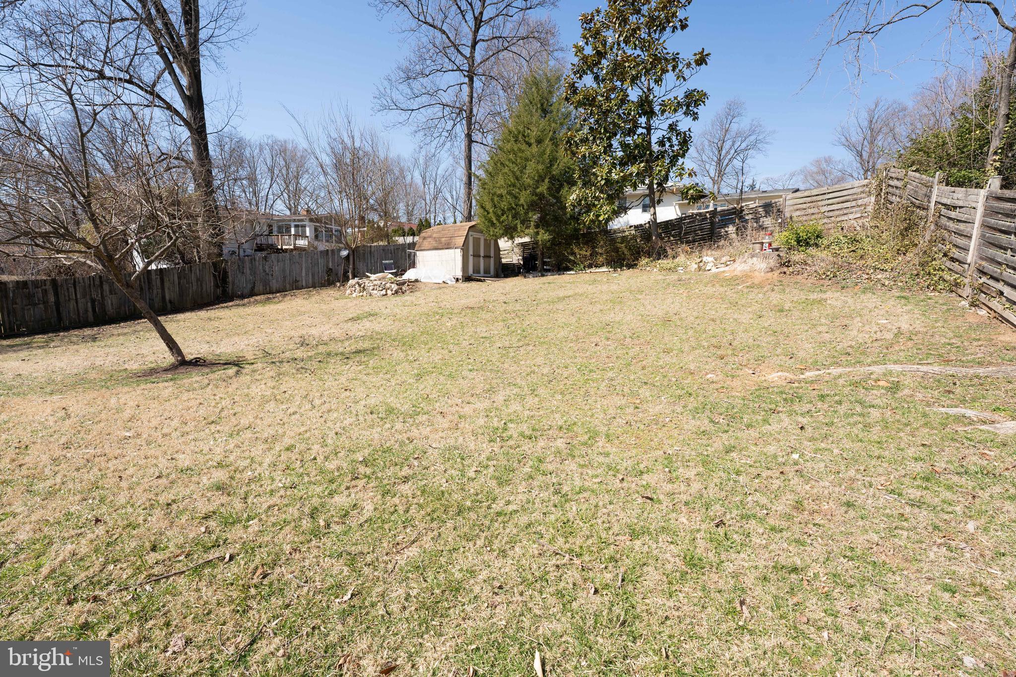 BEL PRE WOODS - Residential