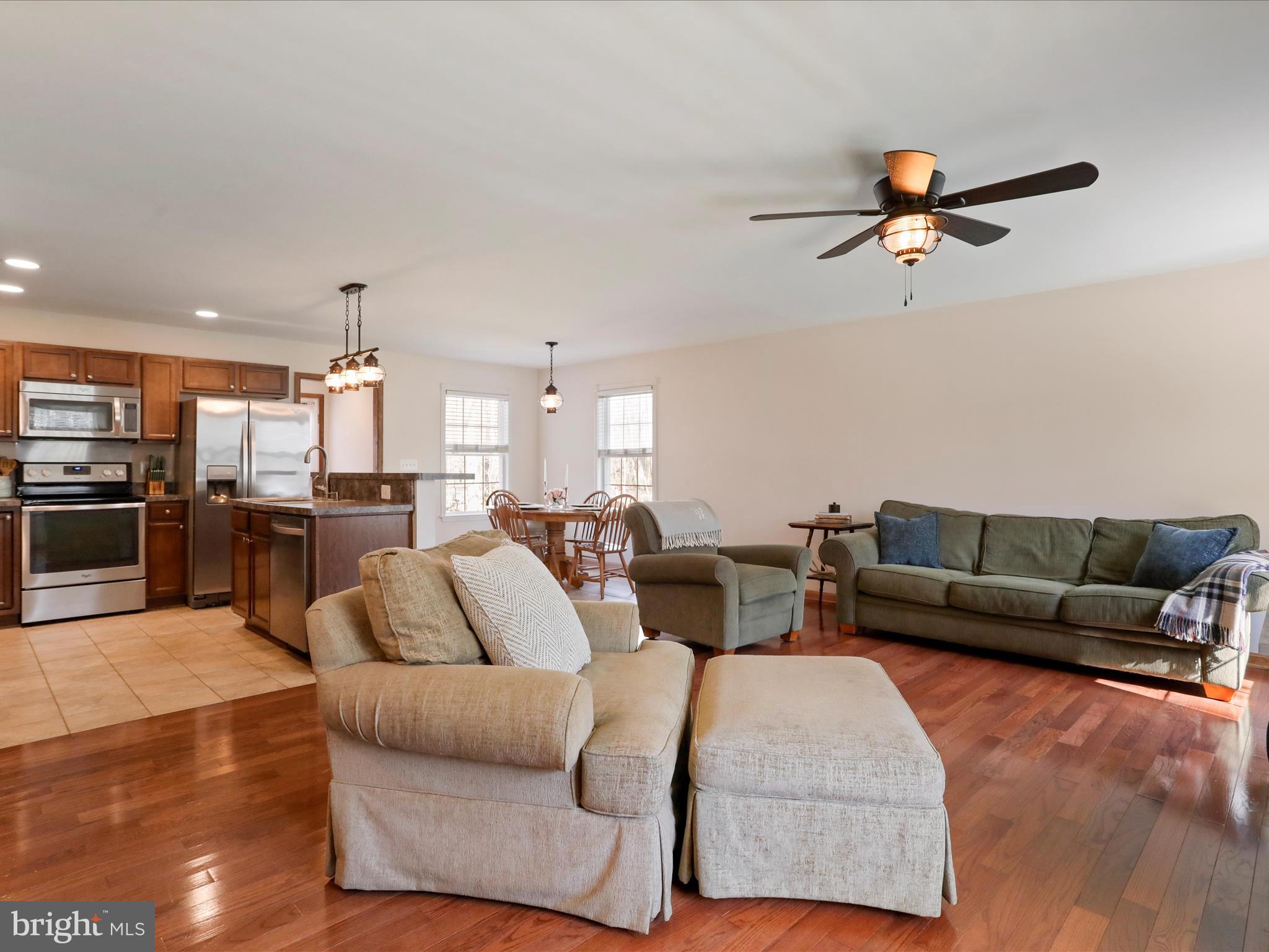 THUNDERBIRD FARM - Residential