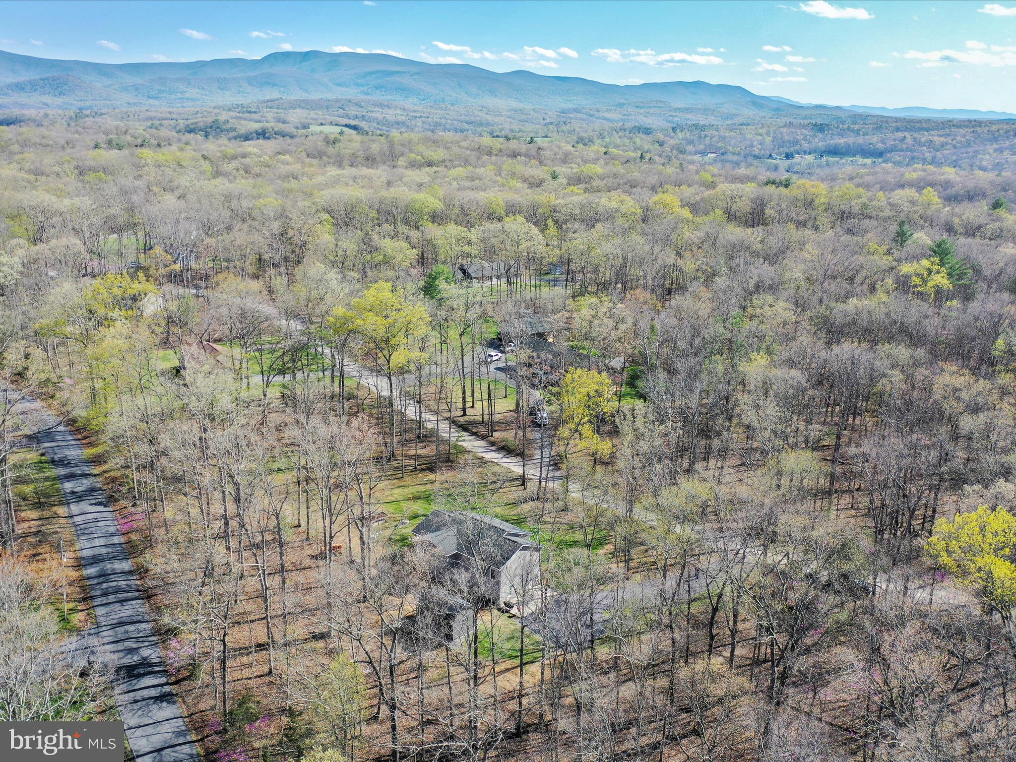 THUNDERBIRD FARM - Residential