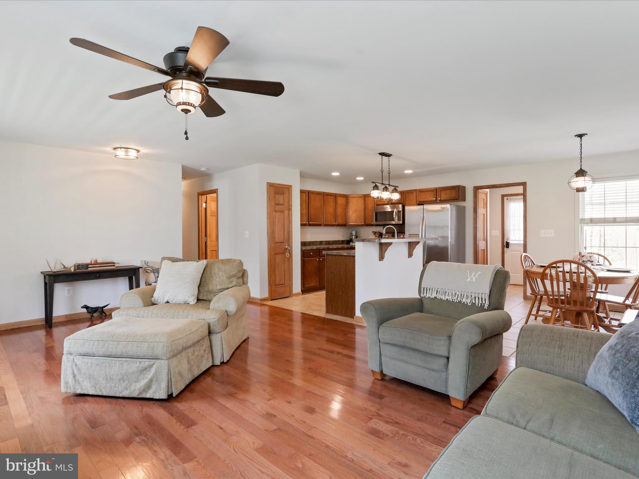 THUNDERBIRD FARM - Residential