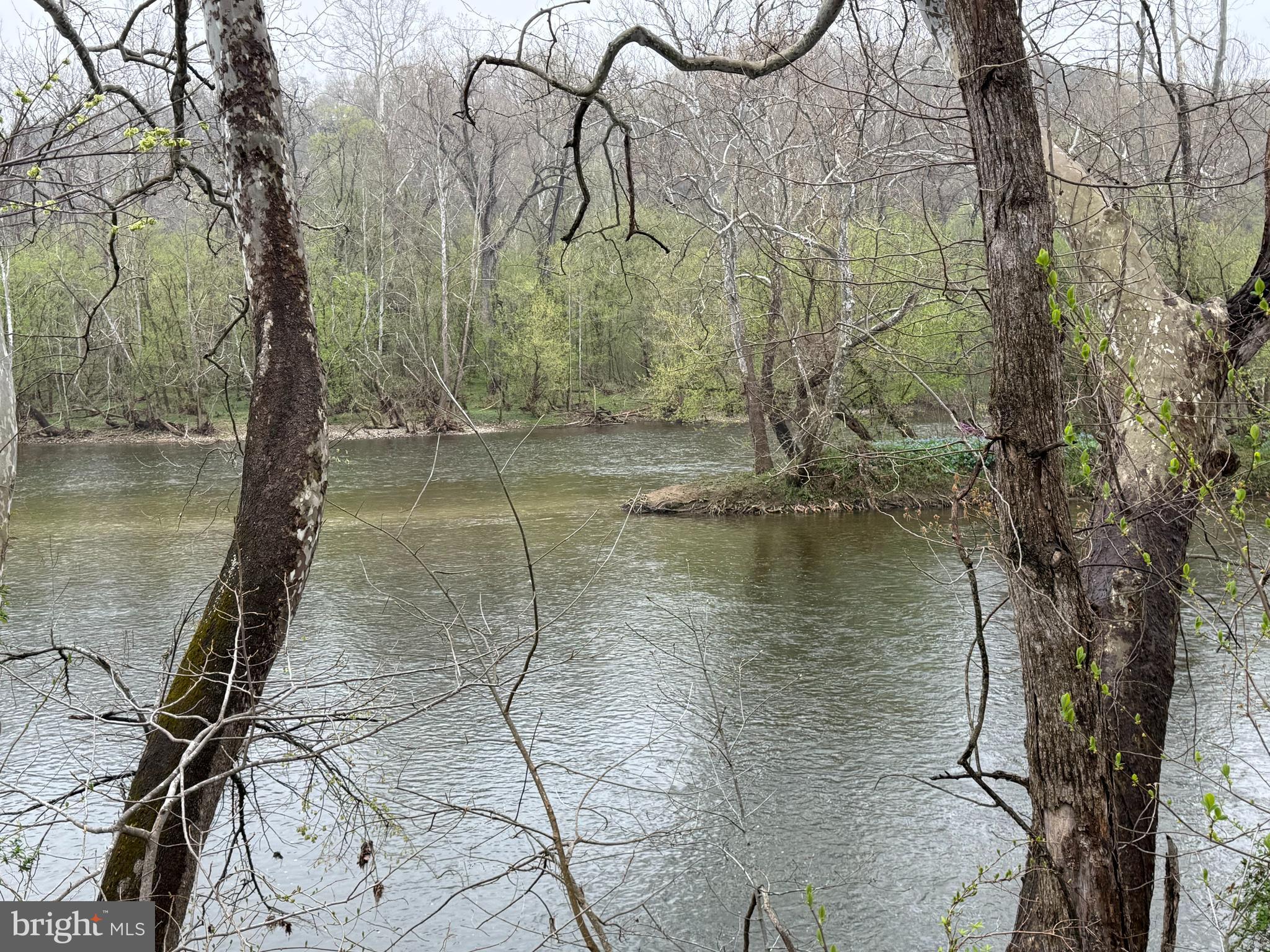 THUNDERBIRD FARM - Residential