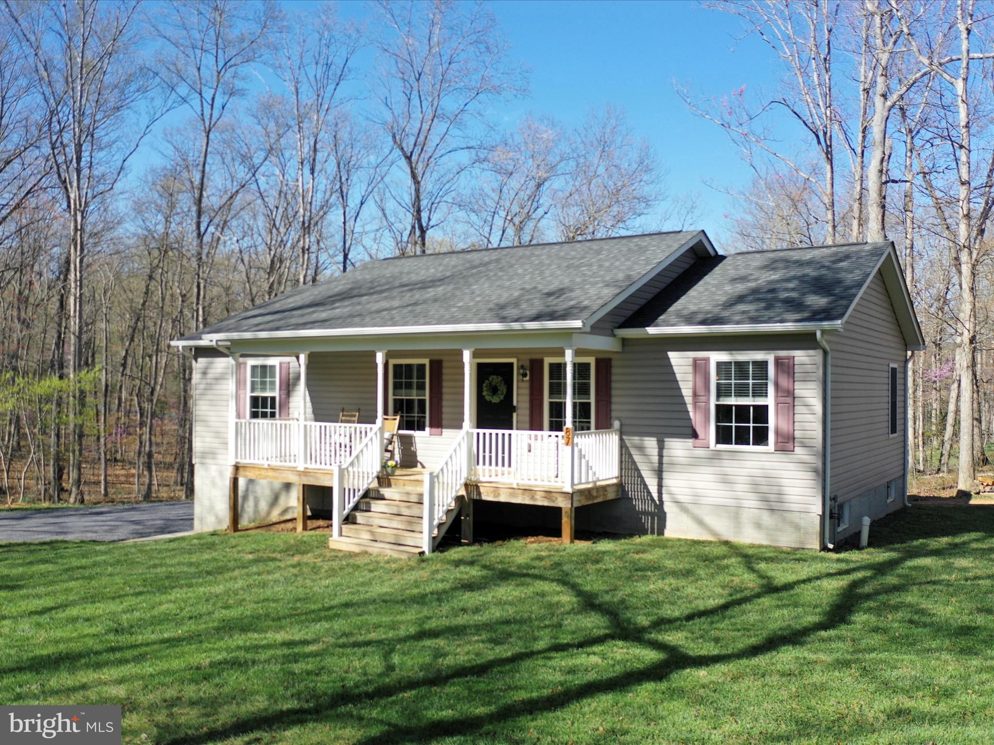 THUNDERBIRD FARM - Residential