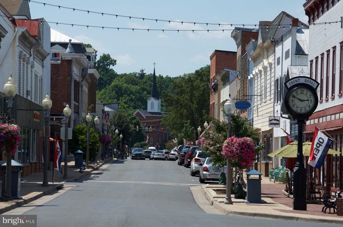 THUNDERBIRD FARM - Residential
