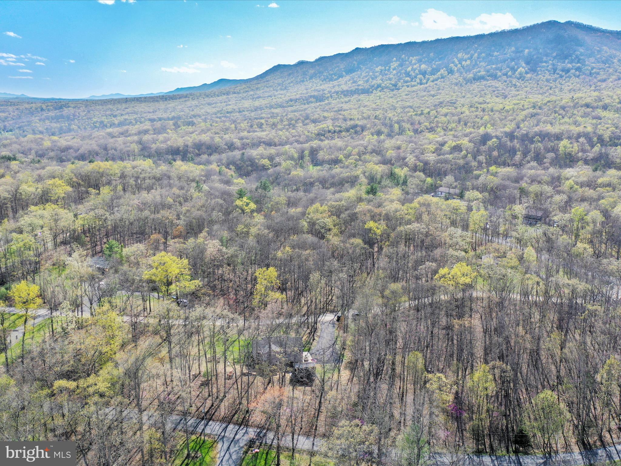 THUNDERBIRD FARM - Residential
