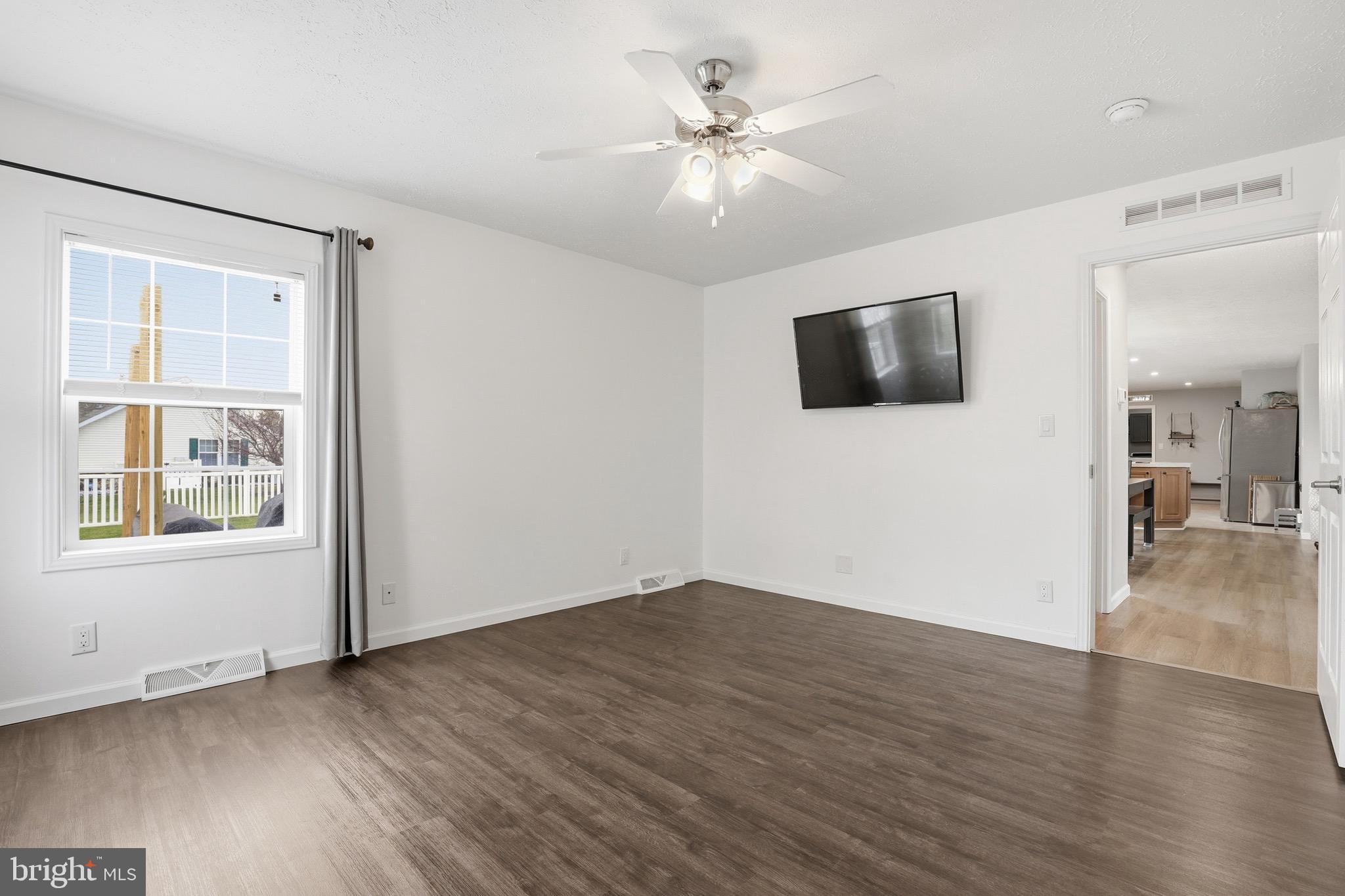 WYNN WOOD - Residential