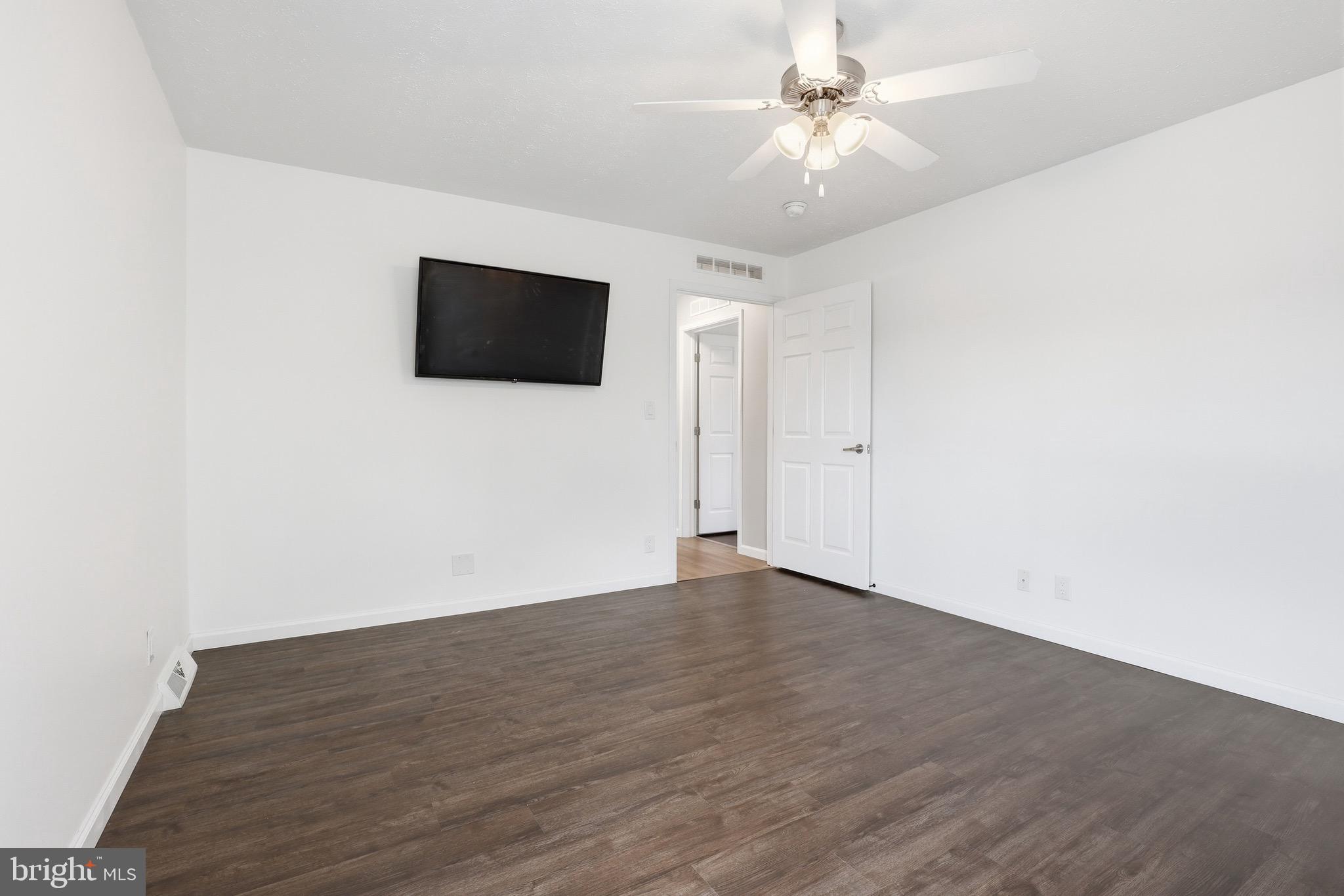 WYNN WOOD - Residential