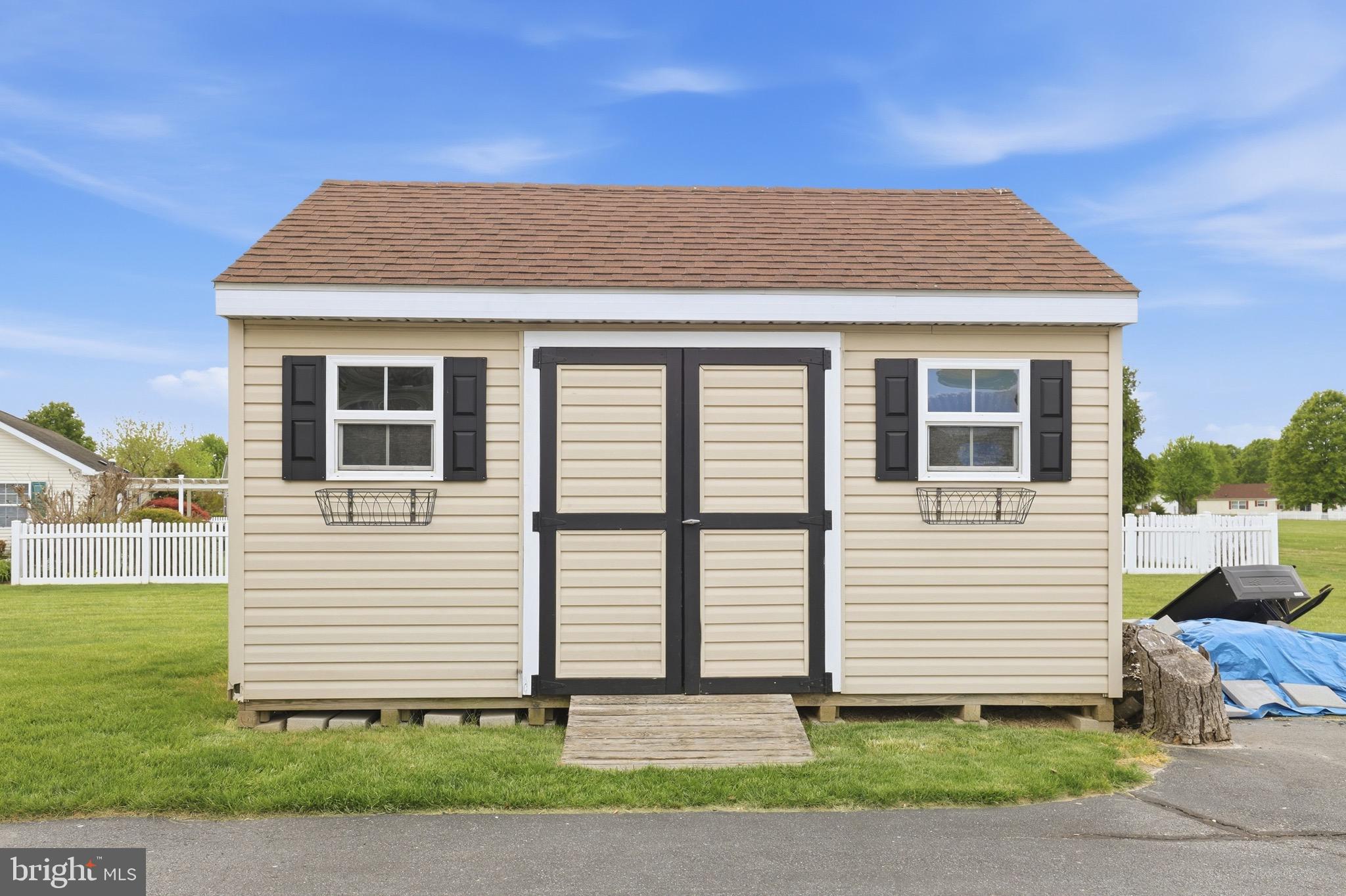 WYNN WOOD - Residential