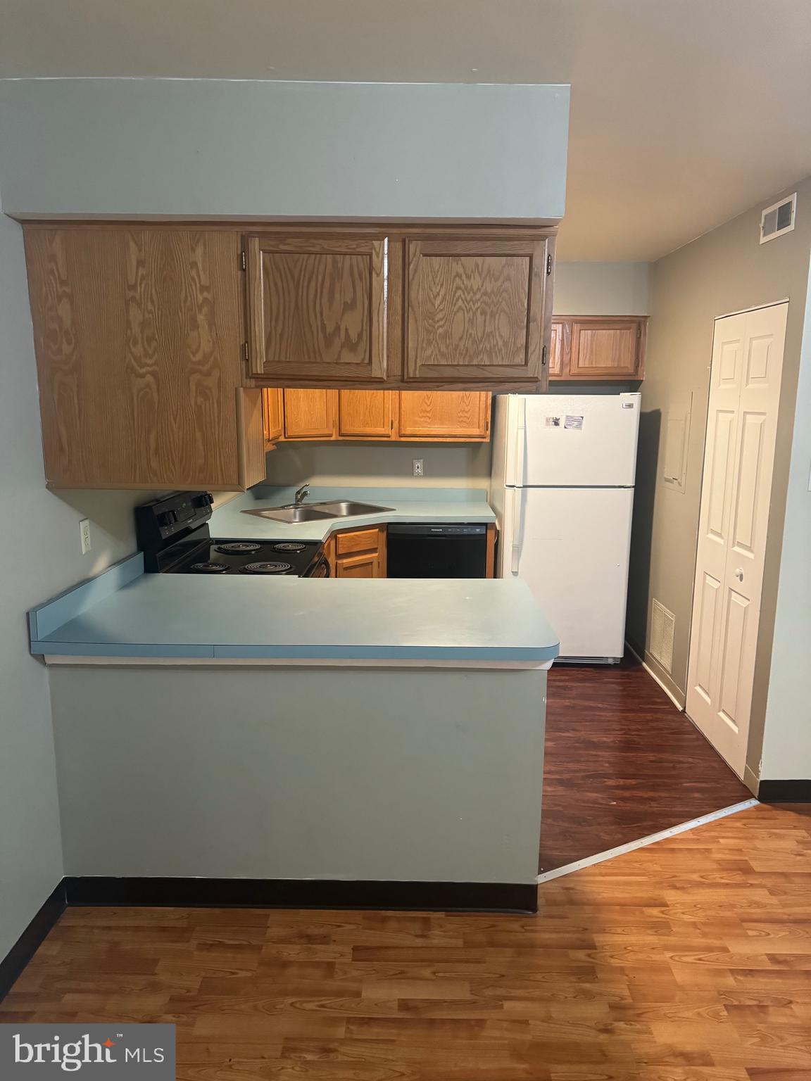 CEDAR RUN CONDOS - Residential Lease