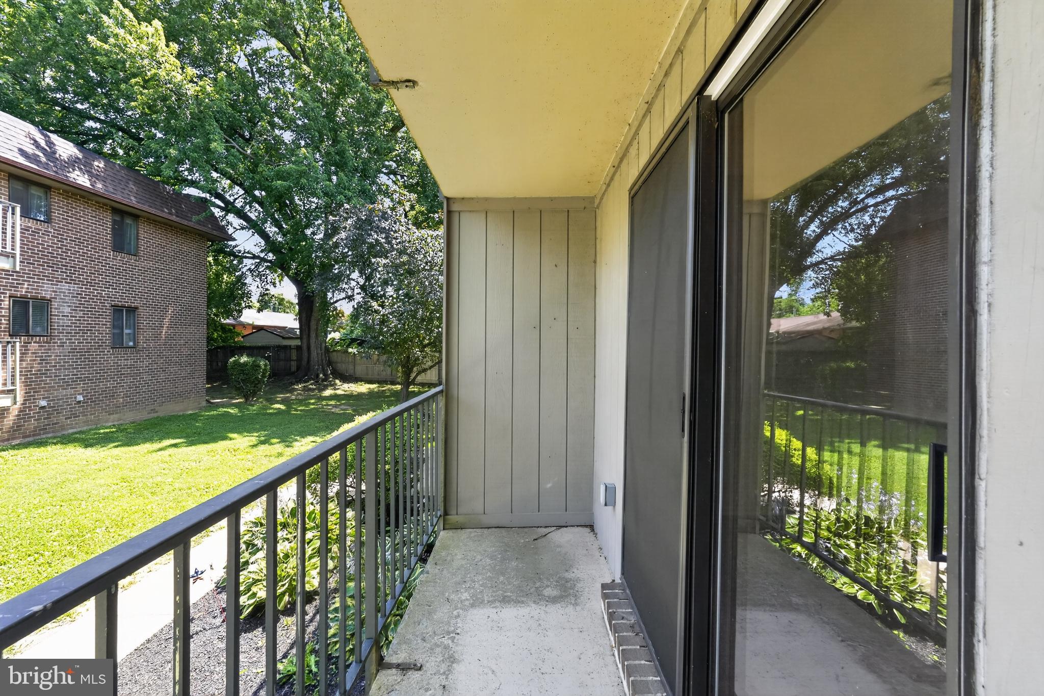 828 PUTNAM BOULEVARD A 53A