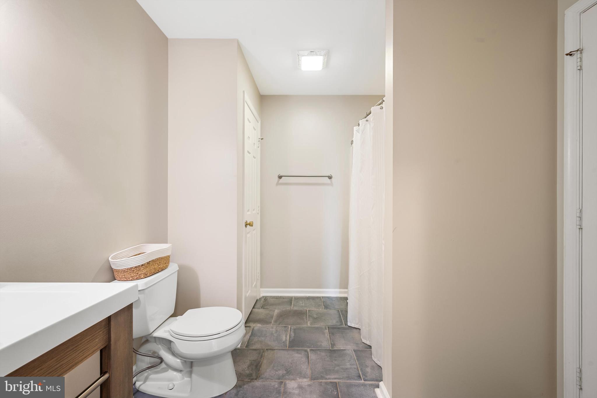 LAKE HOLIDAY ESTATES - Residential