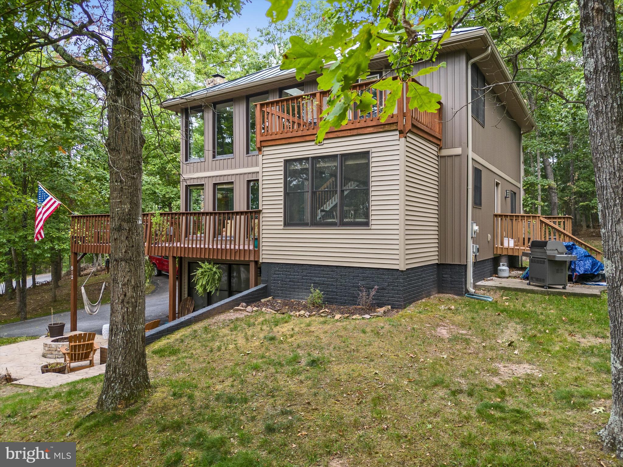 LAKE HOLIDAY ESTATES - Residential