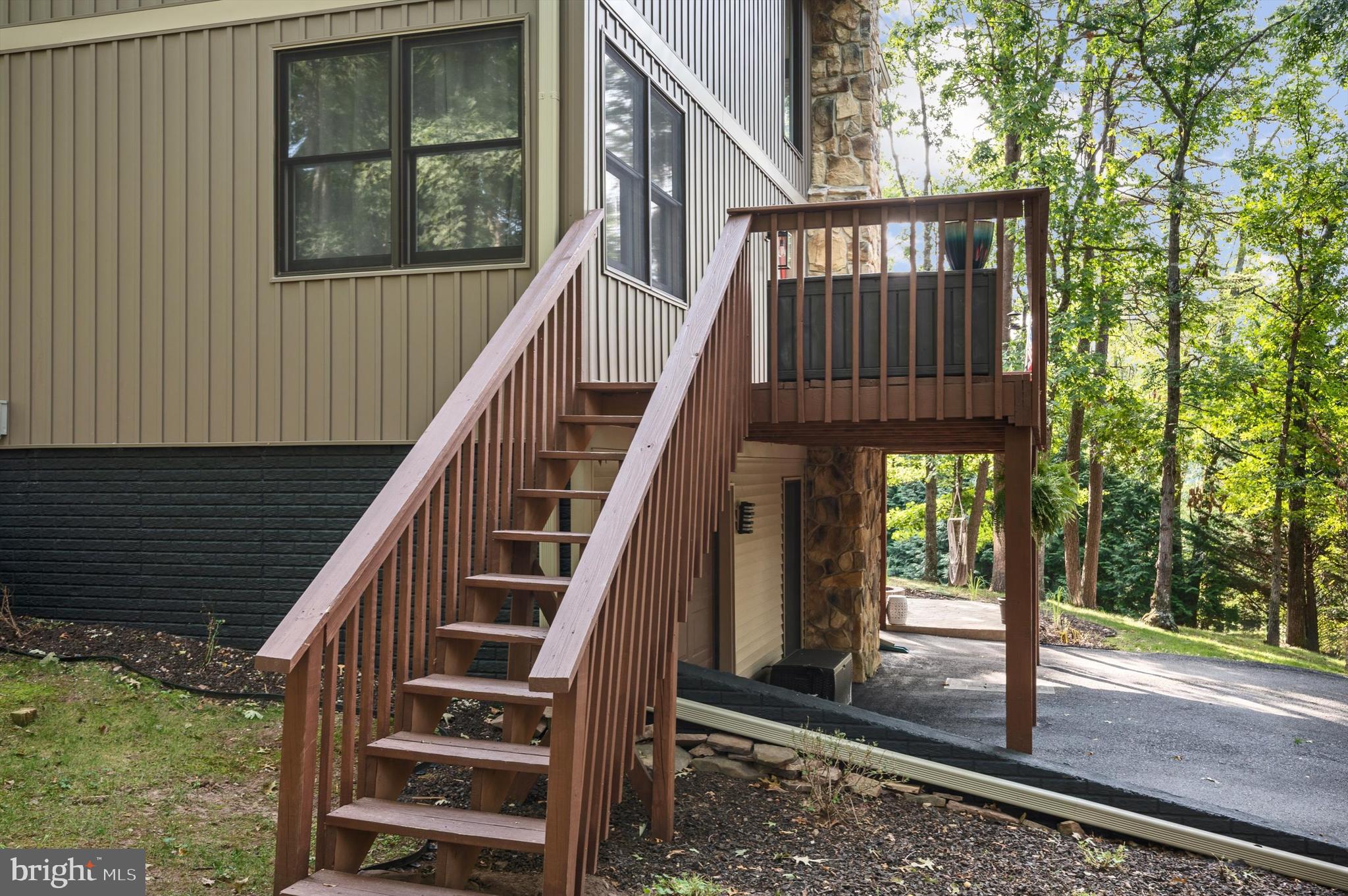 LAKE HOLIDAY ESTATES - Residential