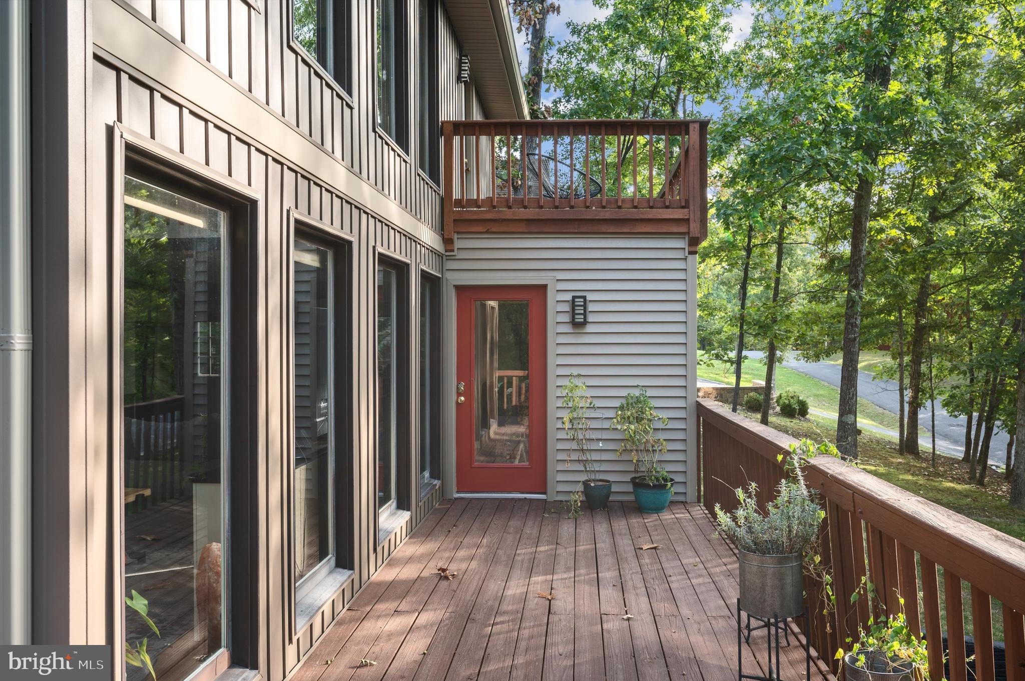 LAKE HOLIDAY ESTATES - Residential