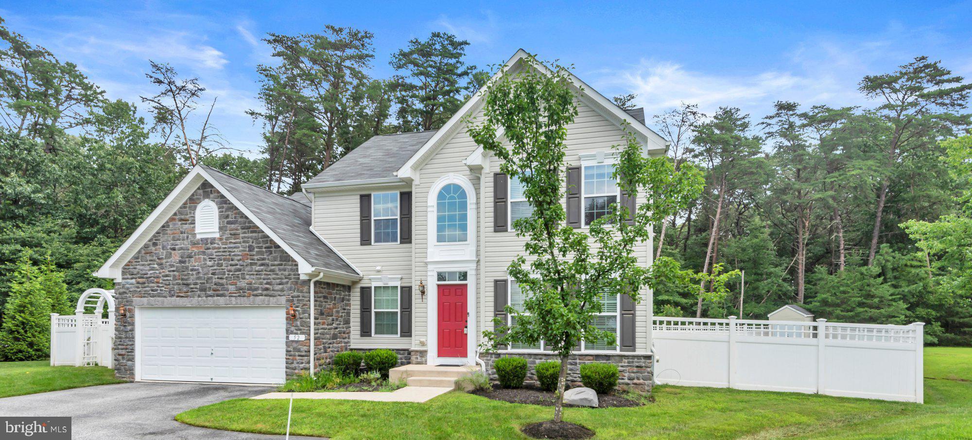52 RICHARD AVENUE