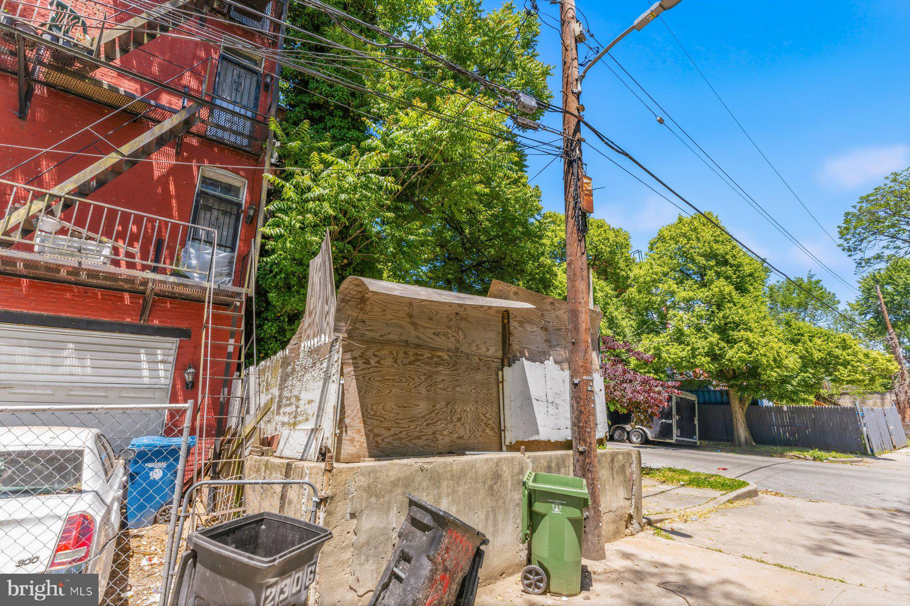 WEST BALTIMORE - Residential