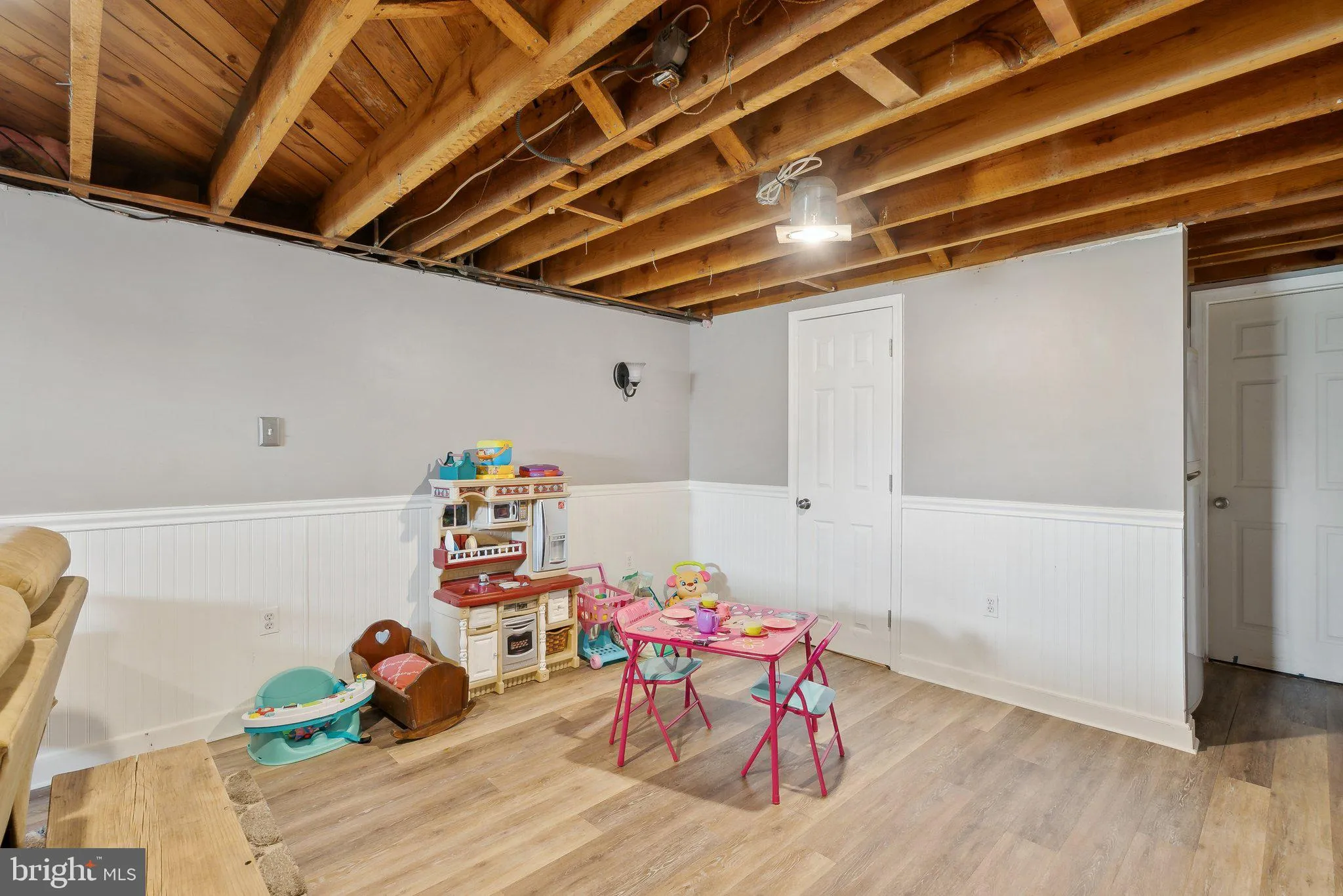 Lutherville Timonium, Maryland 21093, United States, 3 Bedrooms Bedrooms, ,2 BathroomsBathrooms,Residential,Pending,116965